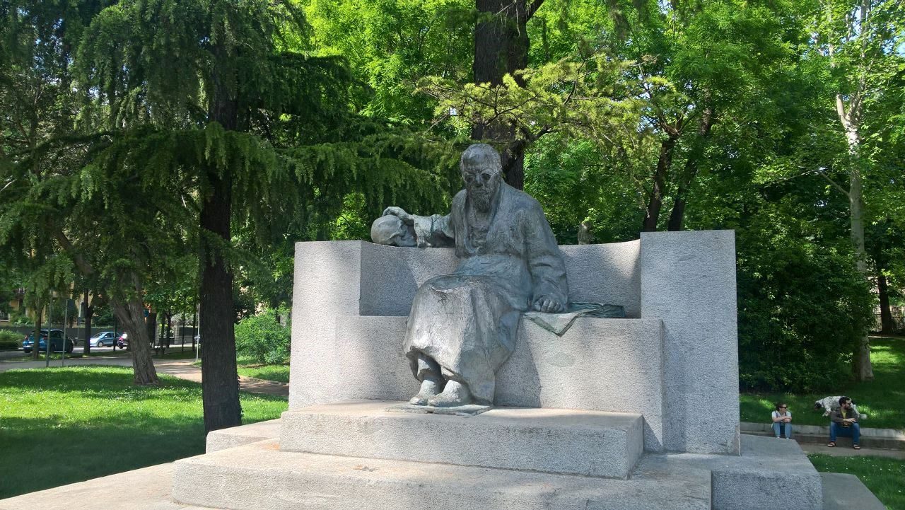 Cesare Lombroso's monument, Verona (by Giacomo Franchi) - 01.jpeg